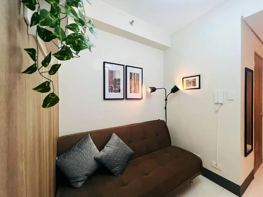 Apartment 1Br Unit Condotel W Balcony Fame Residences -Fm28 Manila Philippines