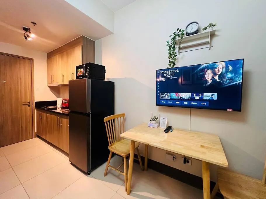 1Br Unit Condotel W Balcony Fame Residences -Fm28 Manila