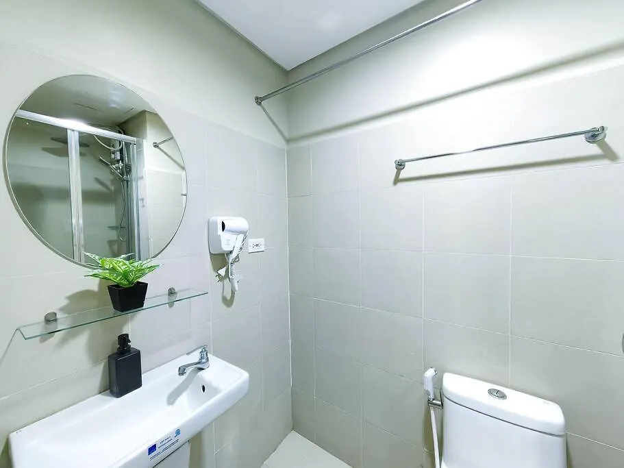 Apartment 1Br Unit Condotel W Balcony Fame Residences -Fm28 Manila
